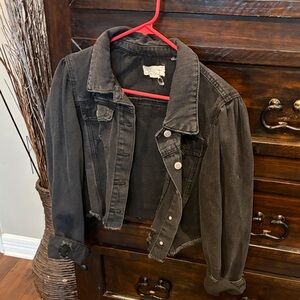 Cropped faded Black Denim Jacket